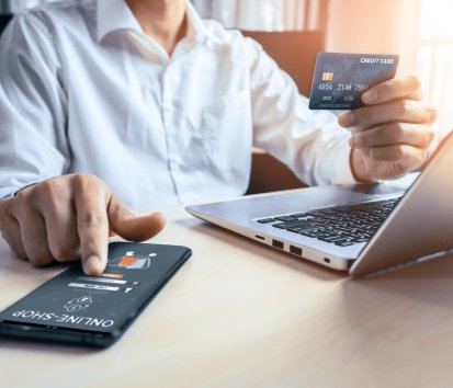 Pristup novcu u svakom trenutku putem bankovnih usluga